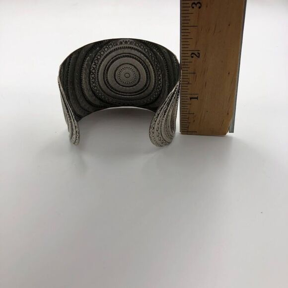 Abstract Metal Silver Tone Women's Cuff Bracelet Fashion Costume Jewelry - Picture 8 of 9